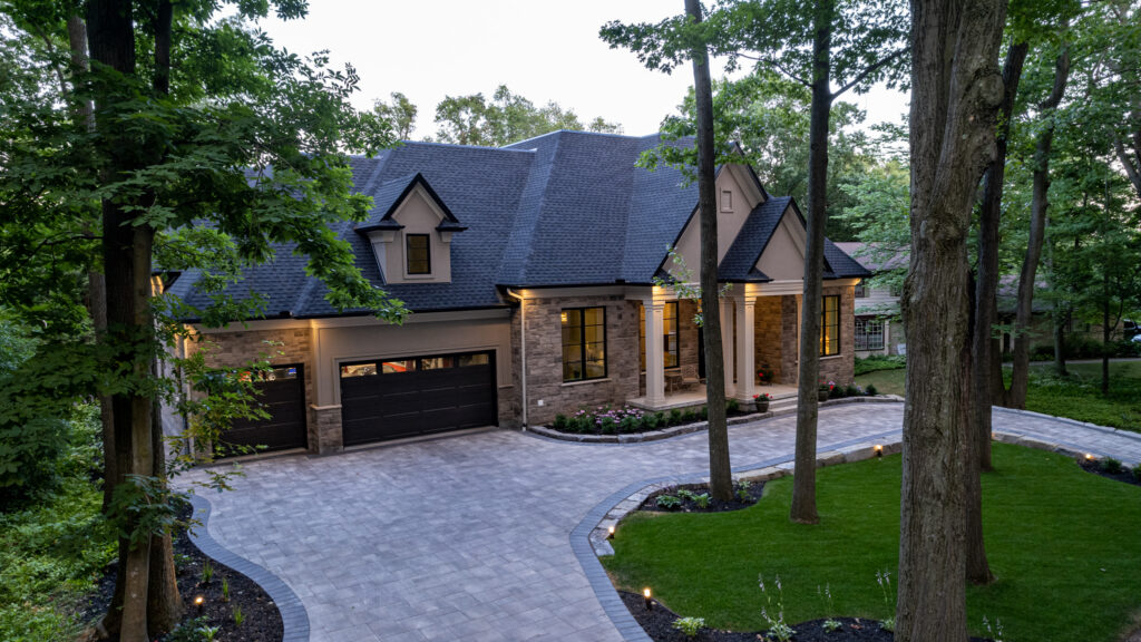 Planning a custom home or renovation in Niagara? January is the best time to start permits, budgeting, and design. Learn why with DRT Custom Homes.